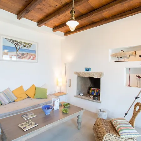 George Stone Holiday home Ramos